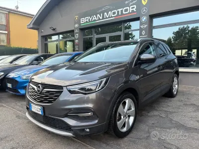 Usata Opel Grandland X Ultimate 177 CV (130 kW) 2019 Grigio SUV