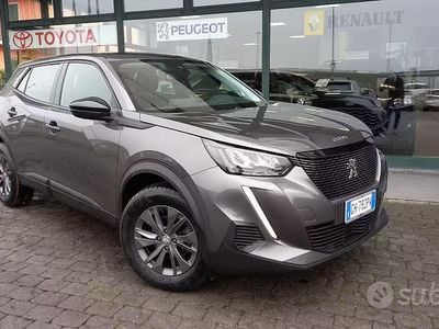 Usata Peugeot 2008 Active 131 CV (96 kW) 2021 Grigio SUV