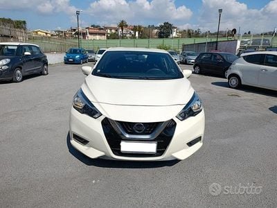 Usata Nissan Micra N-Connecta 89 CV (65 kW) 2017 Beige Utilitaria