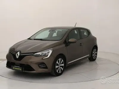 Usata Renault Clio V Zen 140 CV (102 kW) 2021 Marrone Berlina