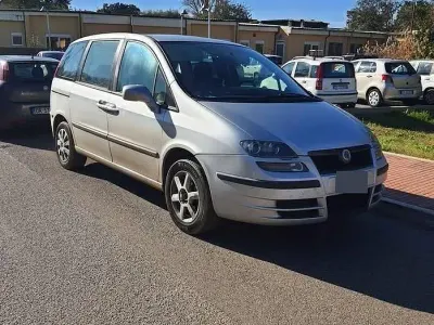 Occasion Fiat Ulysse 120 ch (88 kW) 2008 Gris Monospace