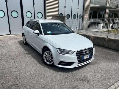 Usata Audi A3 Ambiente 90 CV (66 kW) 2005 Bianco Utilitaria