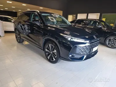 Usata MG HS Luxury 170 CV (125 kW) 2025 Nero SUV