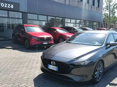 Usata Mazda 3 Exclusive 179 CV (131 kW) 2019 Machine gray Berlina