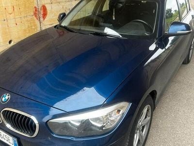 Begagnad BMW 118 150 HK (110 kW) 2019 Blå Halvkombi