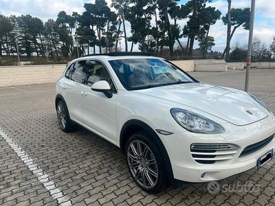 Usata Porsche Cayenne 245 CV (180 kW) 2011 Bianco SUV