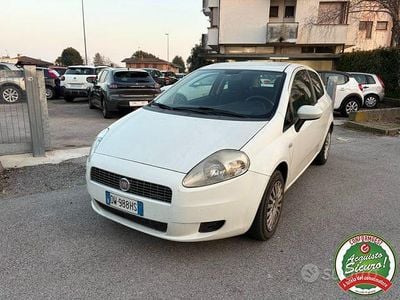 Usata Fiat Grande Punto Dynamic 90 CV (66 kW) 2009 Bianco Utilitaria