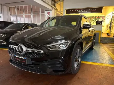 Usata Mercedes GLA250 Premium 160 CV (117 kW) 2021 Nero SUV