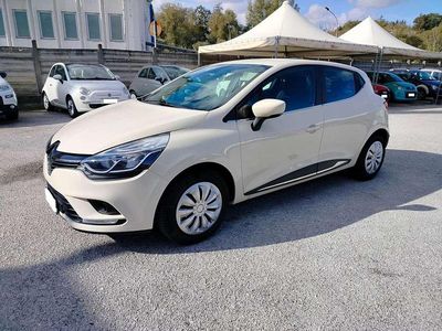 Usata Renault Clio IV Zen 90 CV (66 kW) 2017 Beige Berlina