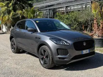 Usata Jaguar E-Pace Chequered Flag 179 CV (131 kW) 2021 Grigio SUV