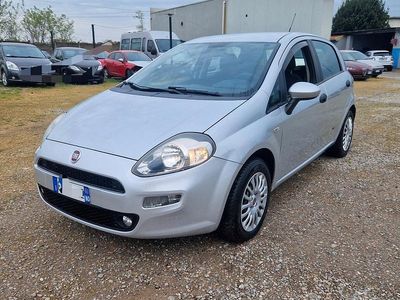 Usata Fiat Punto Lounge 69 CV (50 kW) 2015 Grigio Utilitaria