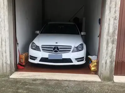 Begagnad Mercedes C220
