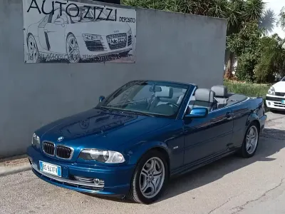 Usata BMW 320 169 CV (124 kW) 2001 Blu Cabrio