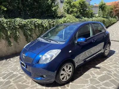 Usata Toyota Yaris Sol 87 CV (63 kW) 2007 Bluazzurro Utilitaria