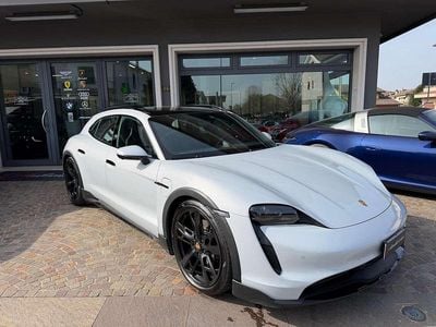 Usata Porsche Taycan Cross Turismo 139 kW (190 CV) 2022 Bianco ghiaccio metallizzato Station wagon