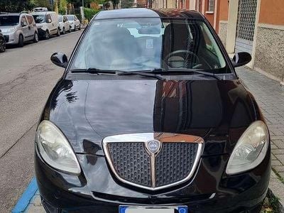 Usado Lancia Ypsilon 60 HP (44 kW) 2008 Citadino