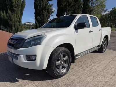 Usata Isuzu D-Max 163 CV (119 kW) 2016 Bianco Cabrio