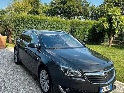 Usata Opel Insignia 160 CV (117 kW) 2015 Grigio Station wagon