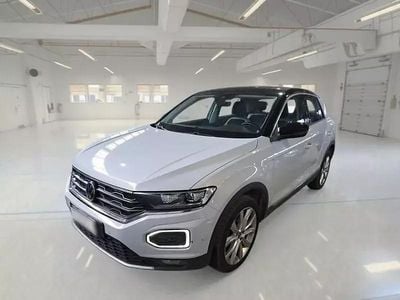 Bianco Usata 2021 VW T-Roc Advance SUV | 22.800 € (Buon prezzo)