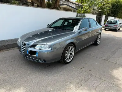 Second-hand Alfa Romeo 166 175 CP (128 kW) 2003 Berlinǎ