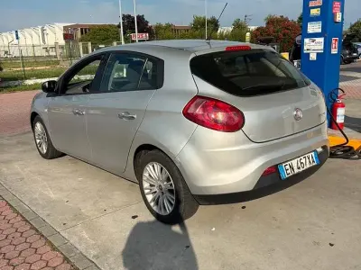 Usata Fiat Bravo Easy 90 CV (66 kW) 2012 Grigio Utilitaria