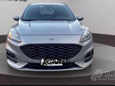 Usata Ford Kuga 120 CV (88 kW) 2021 Grigio SUV