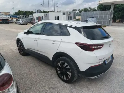 Usata Opel Grandland X Innovation 131 CV (96 kW) 2019 SUV