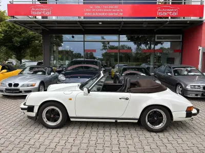 Usata Porsche 911 Carrera Cabriolet 207 CV (152 kW) 1985 Bianco Cabrio