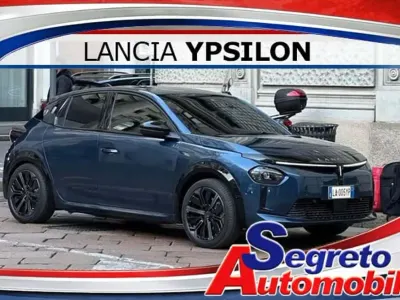 Nuova Lancia Ypsilon 101 CV (74 kW) 2026 Other Utilitaria
