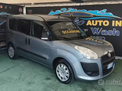 Usata Fiat Doblò 120 CV (88 kW) 2013 Blu Monovolume