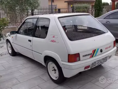 Usata Peugeot 205 101 CV (74 kW) 1990 Bianco Utilitaria