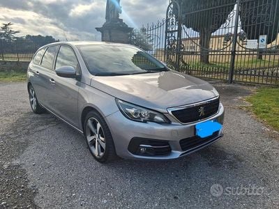 Usata Peugeot 308 Allure 130 CV (95 kW) 2019 Grigio Station wagon