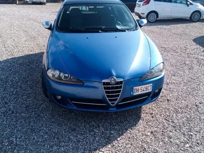 Usata Alfa Romeo 147 140 CV (102 kW) 2007 Blu Utilitaria