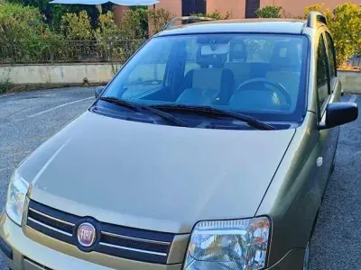 Usata Fiat Panda Emotion 60 CV (44 kW) 2008 Oro Utilitaria