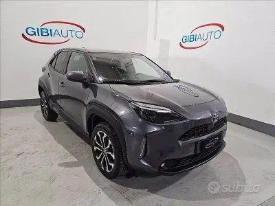 Usata Toyota Yaris Cross Trend 116 CV (85 kW) 2022 Grigio SUV