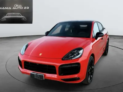 Usata Porsche Cayenne Coupe Turbo S E-Hybrid 670 CV (492 kW) 2020 Arancione SUV