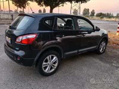 Usata Nissan Qashqai 110 CV (80 kW) 2012 Nero SUV