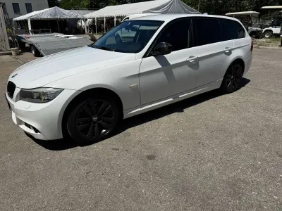 Usata BMW 318 143 CV (105 kW) 2011 Bianco Station wagon