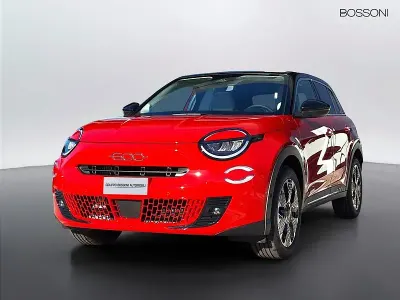 Nuova Fiat 600 La Prima 110 CV (80 kW) 2025 Rosso SUV