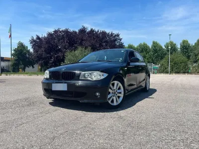Usata BMW 118 143 CV (105 kW) 2009 Nero Utilitaria