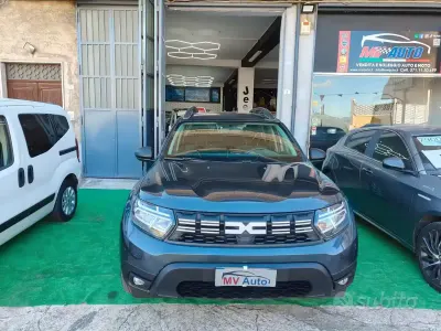 Gebraucht Dacia Duster Expression 116 PS (85 kW) 2024 Grau SUV