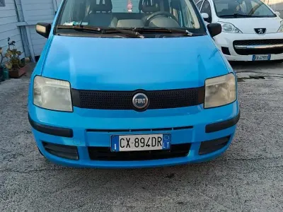Usata Fiat Panda 54 CV (39 kW) 2005 Bluazzurro Utilitaria