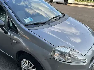Usata Fiat Grande Punto S 69 CV (50 kW) 2012 Grigio Utilitaria
