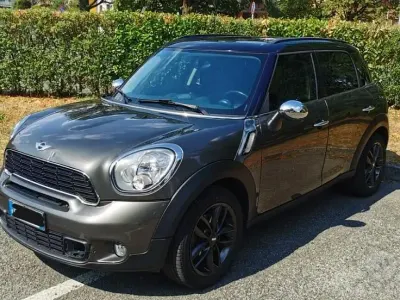 Usata Mini Cooper SD Countryman 143 CV (105 kW) 2011 Grigio SUV