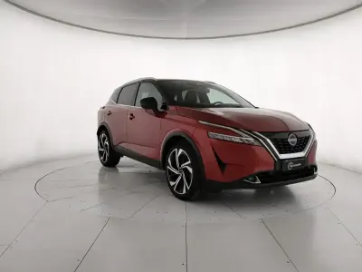 Usata Nissan Qashqai Tekna+ 190 CV (139 kW) 2022 Rosso SUV