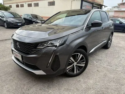 Usata Peugeot 3008 Allure 131 CV (96 kW) 2023 Grigio SUV