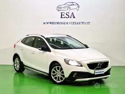 Usata Volvo V40 CC Business Edition 120 CV (88 kW) 2017 Bianco Station wagon
