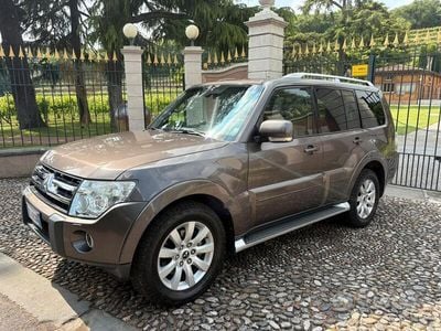 Usata Mitsubishi Pajero Instyle 200 CV (147 kW) 2010 Marrone SUV