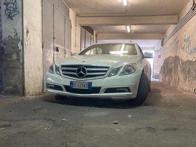 Mercedes E200