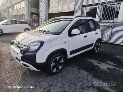 Usata Fiat Panda Cross Cross 69 CV (50 kW) 2023 Bianco Utilitaria